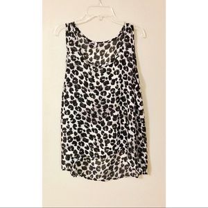Discreet Brand Sleeveless Cheetah Print Blouse